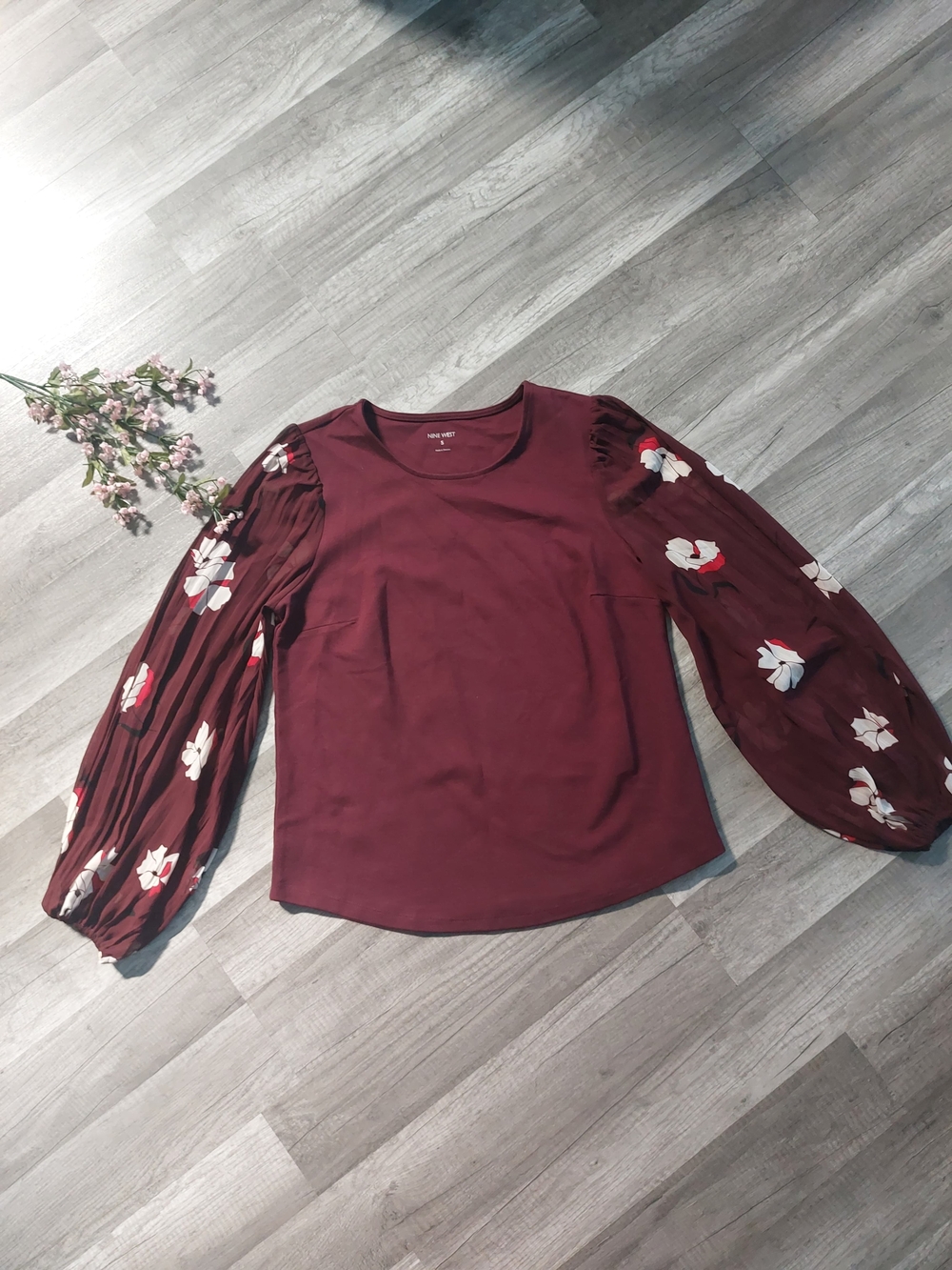 Nine West Burgundy Floral Balloon Sleeve Blouse